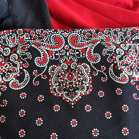 Talbots red, white and navy blue print pencil skirt. Paisley. - Picture 8 of 9